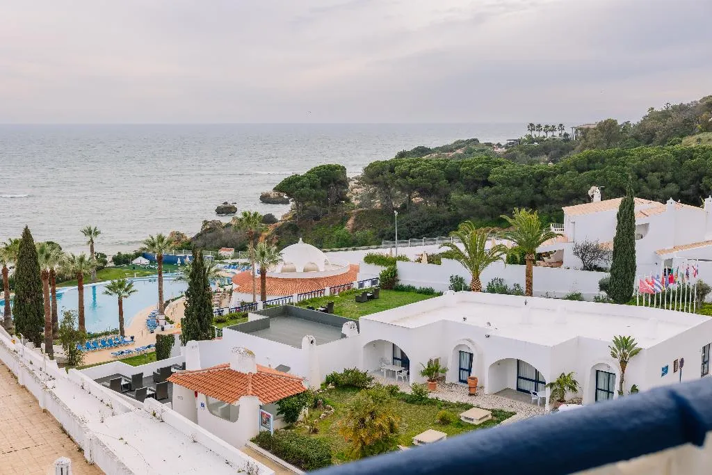 APARTMENT ONE BEDROOM Room, Grand Muthu Oura View Beach Club, Algarve
