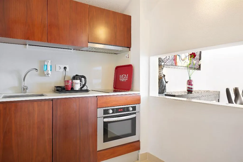 APARTMENT LUXURY TWO BEDROOMS Room, Grand Muthu Oura View Beach Club, Algarve