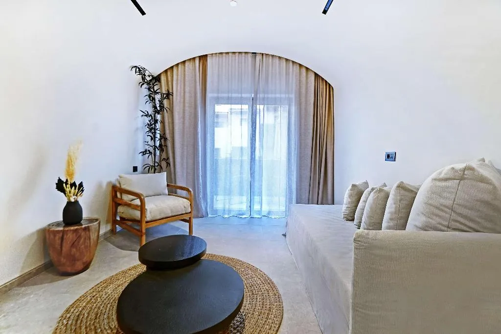 Room, Radisson Blu Zaffron Resort, Santorini