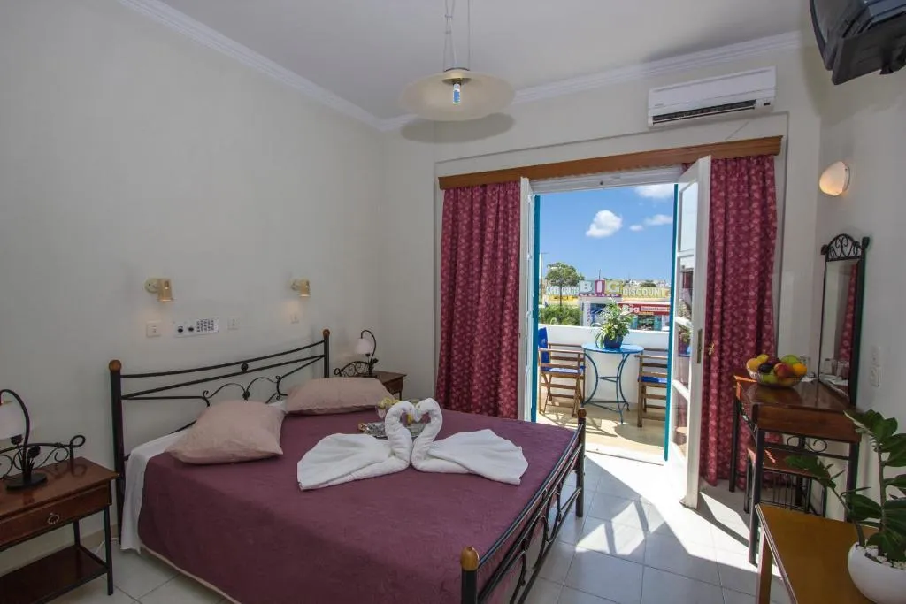 Double or Twin STANDARD Room, Petra Nera, Santorini