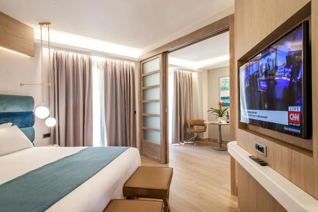 SUITE GARDEN VIEW Room, Anthemus Sea Beach Hotel & Spa, Halkidiki