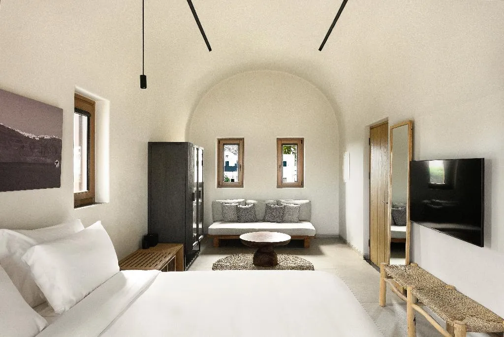 SUITE ONE BEDROOM Room, Radisson Blu Zaffron Resort, Santorini