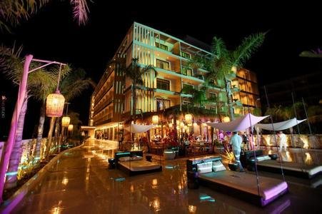 Regina Palm Resort, Kavaje