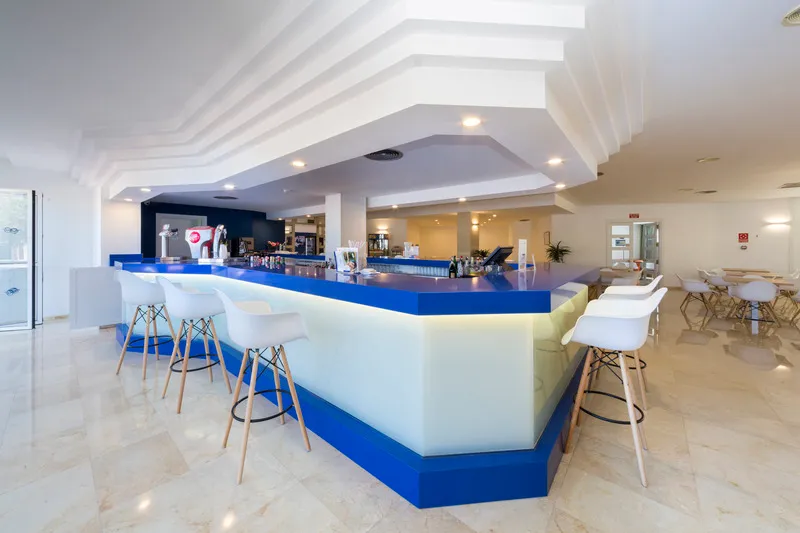 Bar, Globales Mediterrani, Menorca