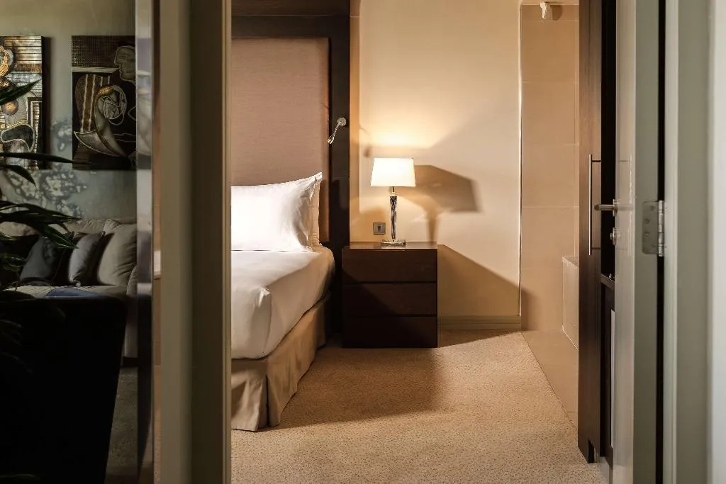 Room, Radisson Blu Resort & Spa Golden Sands, Malta