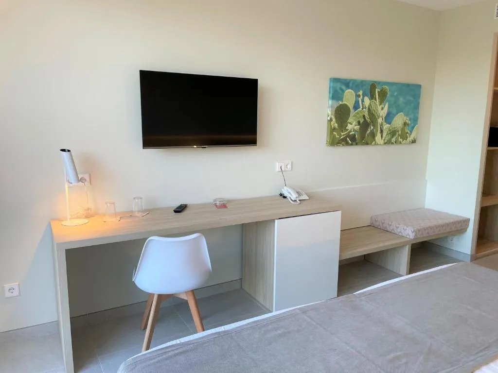 DOUBLE SINGLE USE PREMIUM Room, Garbi Cala Millor, Majorca