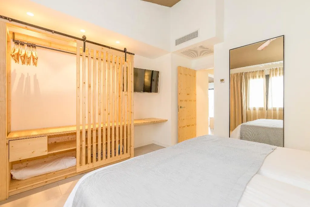 APARTMENT CAPACITY 6 Room, MarSenses Paradise Club Hotel, Menorca