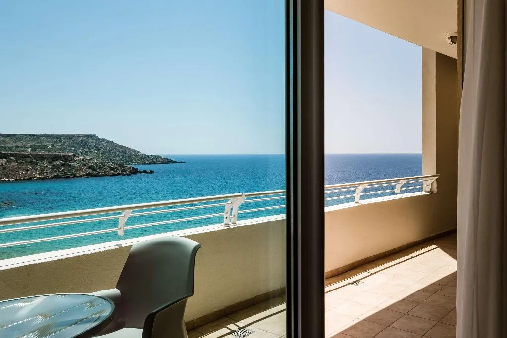 SUITE SEA VIEW TWO BEDROOMS Room, Radisson Blu Resort & Spa Golden Sands, Malta