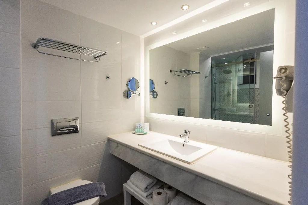 Double or Twin DELUXE SIDE SEA VIEW Room, San Marco Luxury Hotel & Villa, Mykonos