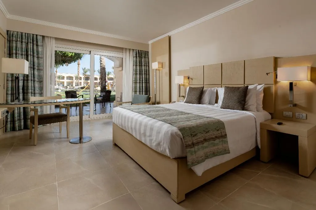 SINGLE SUPERIOR POOL VIEW Room, Cleopatra Luxury Resort Sharm El Sheikh, Red Sea Riviera