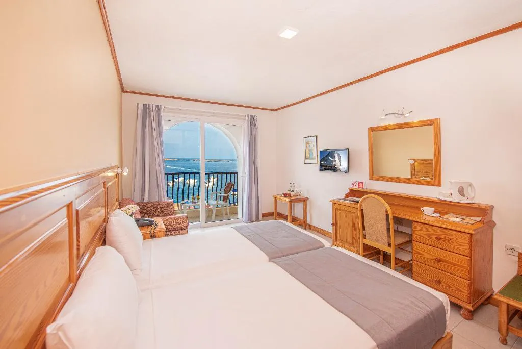 Double or Twin SEA VIEW Room, Gillieru Harbour Hotel, Malta
