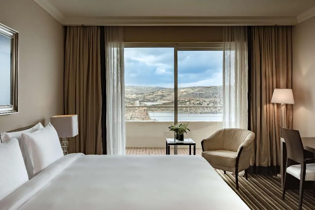 SUITE PREMIUM SEA VIEW Room, Radisson Blu Resort & Spa Golden Sands, Malta