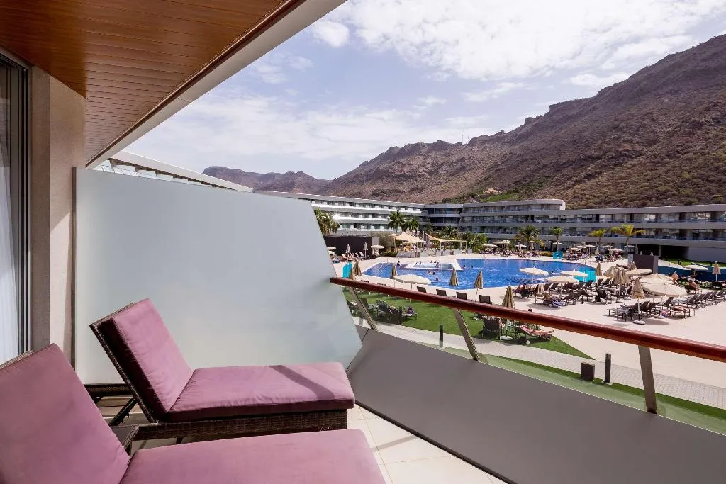 Room SUPERIOR WITH BALCONY Room, Radisson Blu Resort & Spa Gran Canaria Mogan, Gran Canaria