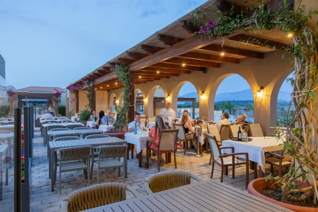 Restaurant, Apollonion Asterias Resort & Spa, Kefallinia
