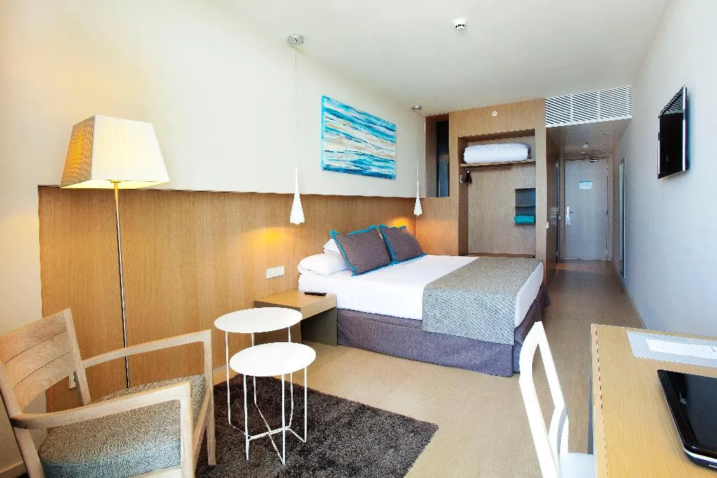 Room CONNECTING ROOM Room, Atenea Port Barcelona Mataro, Barcelona