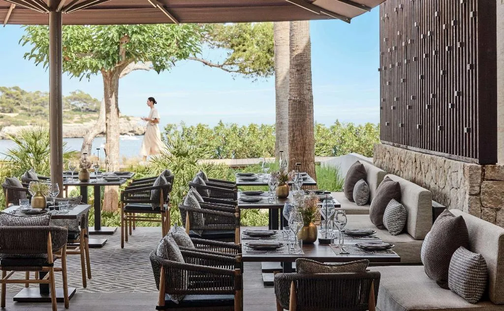Restaurant, Ikos Porto Petro, Majorca