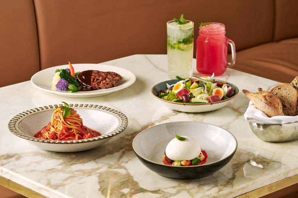 Restaurant, The St. Regis Dubai, The Palm, Dubai