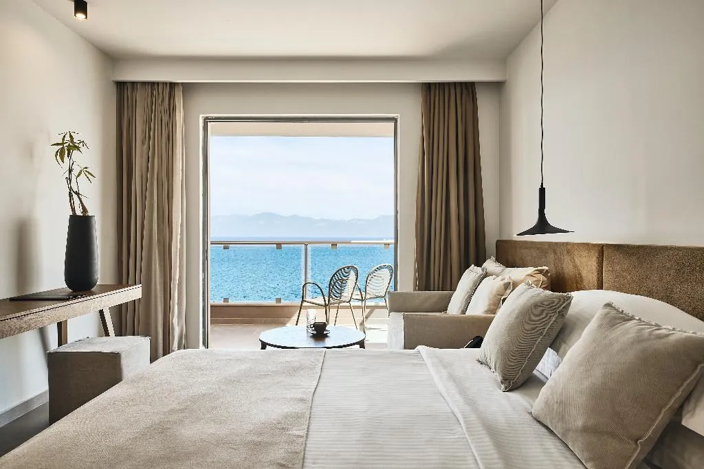 JUNIOR SUITE SEA FRONT Room, Michelangelo Resort and Spa, Kos