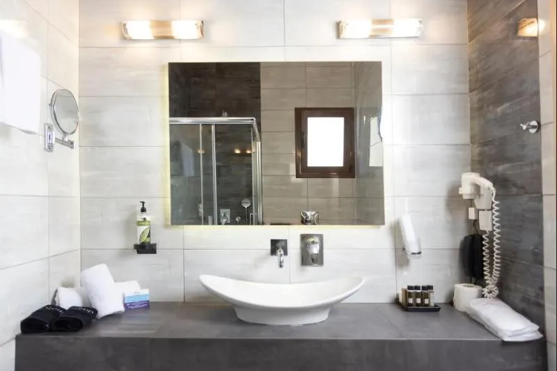 JUNIOR SUITE WITH PRIVATE POOL Room, Alia Palace Hotel, Halkidiki