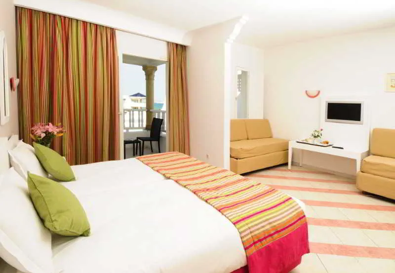 FAMILY ROOM STANDARD Room, Royal Tulip Taj Sultan Resort, Tunisia