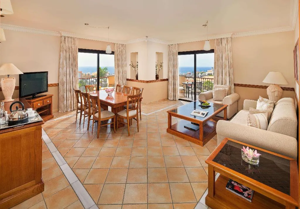 Room, GF Gran Costa Adeje, Tenerife