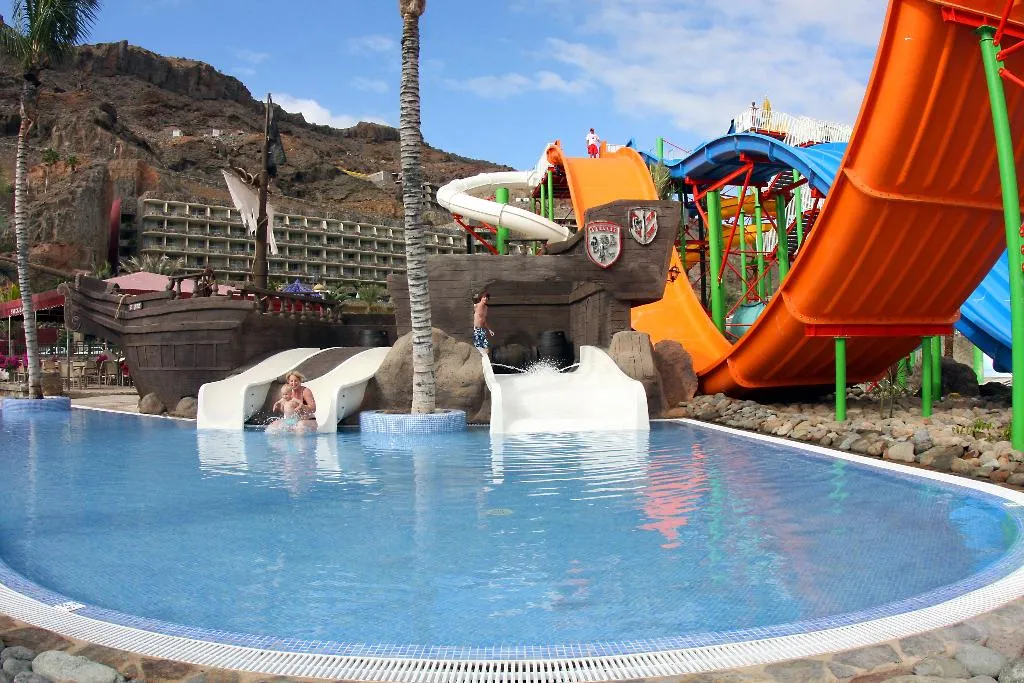 Sports and Entertainment, LIVVO Lago Taurito & Waterpark, Gran Canaria
