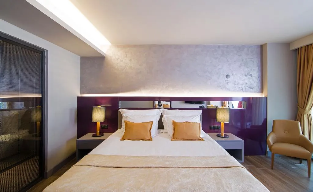 Room, Mirage World, Dalaman
