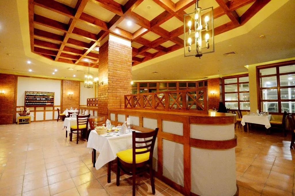 Restaurant, Aurora Oriental Resort, Red Sea Riviera