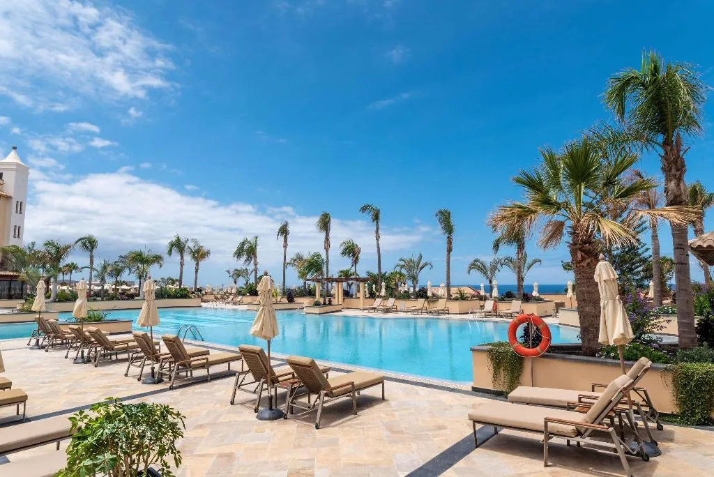 Pool, GF Gran Costa Adeje, Tenerife