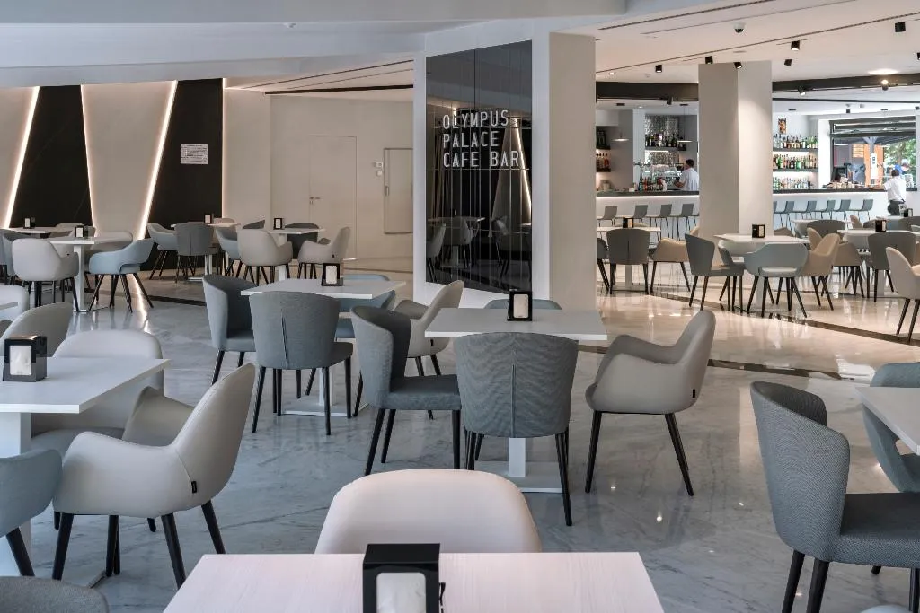 Bar, Olympus Palace, Costa Dorada