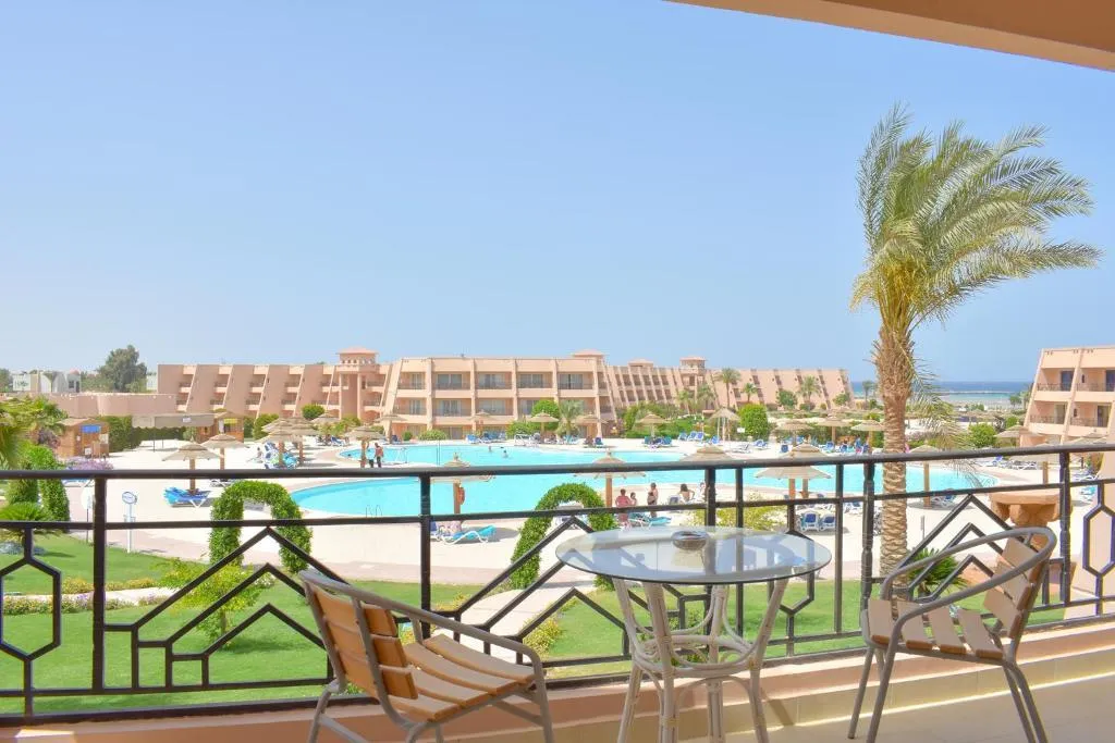FAMILY ROOM STANDARD Room, Jasmine Palace Resort, Red Sea Riviera