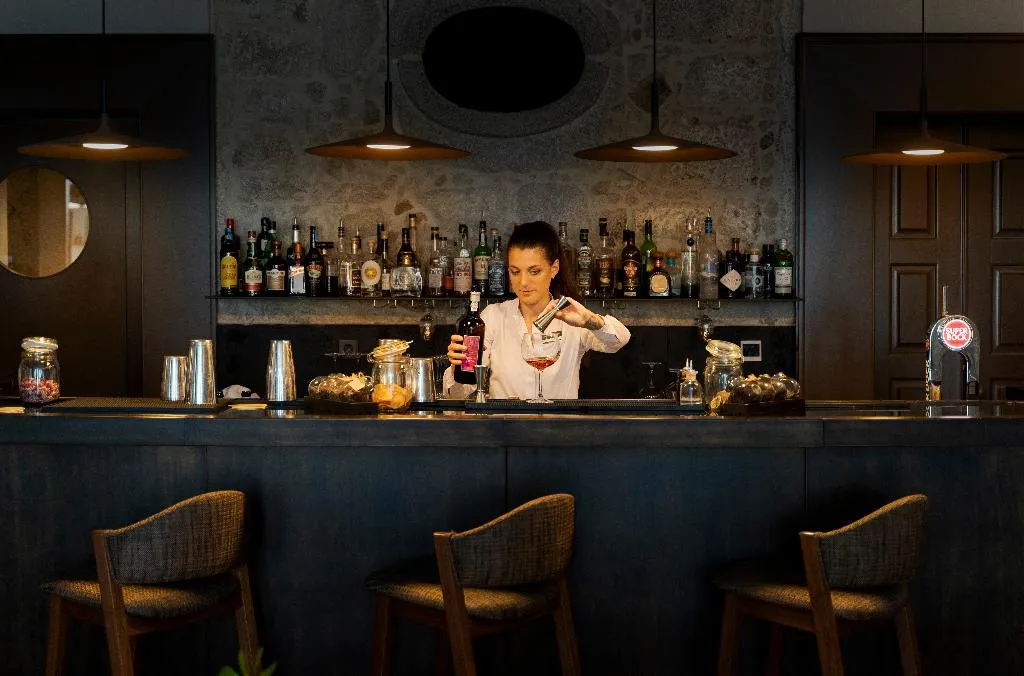 Bar, PortoBay Flores, Porto