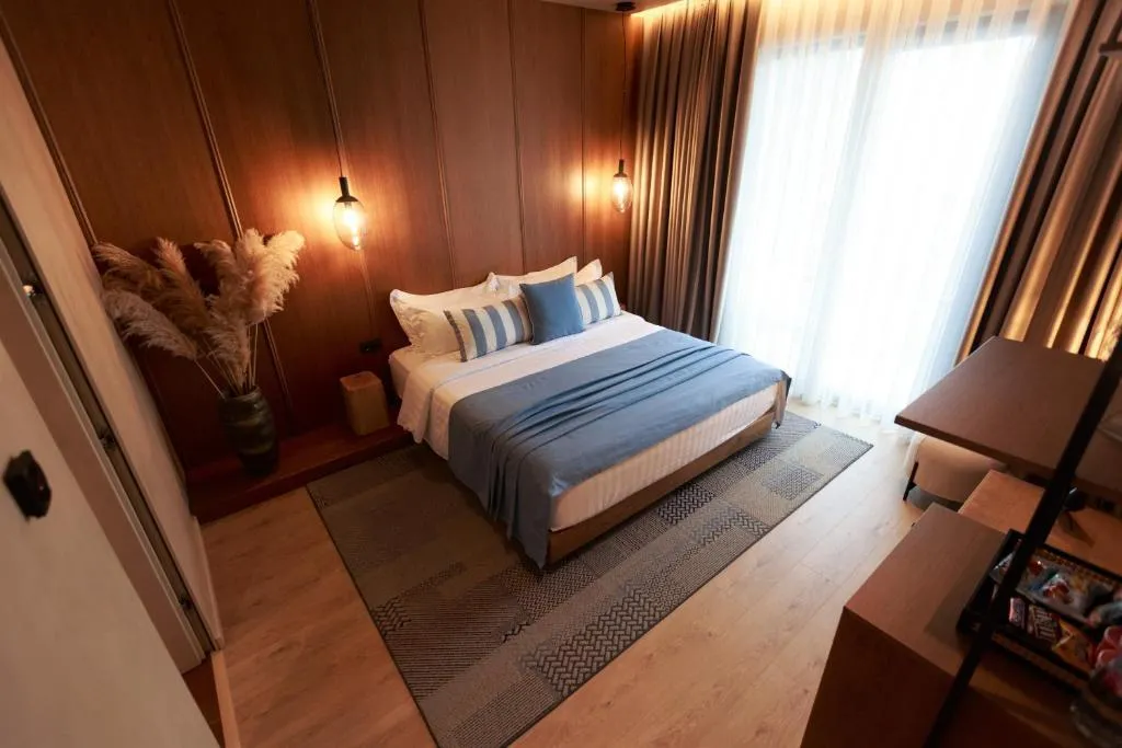 FAMILY ROOM TWO BEDROOMS ONE BATHROOM Room, Flower Garden Hotel, Durres