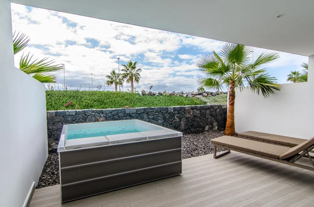 SUITE GARDEN VIEW Room, Domes Baobab Suites, Tenerife