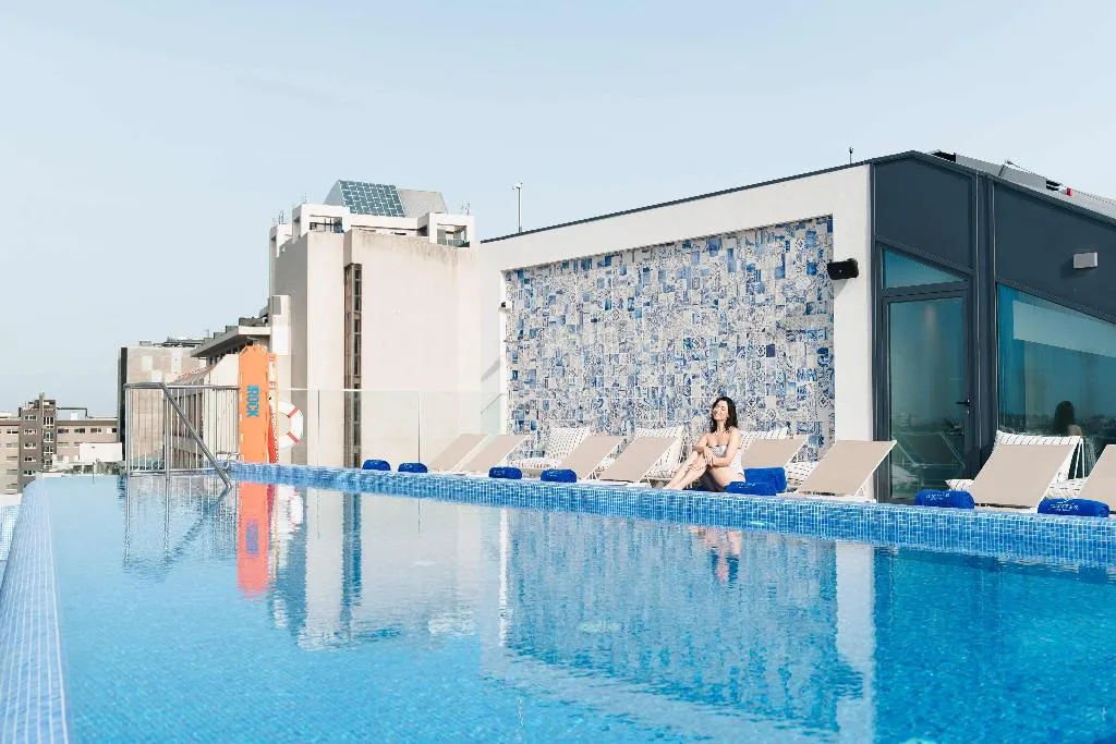 Pool, Jupiter Porto Hotel - Rooftop & Spa, Porto
