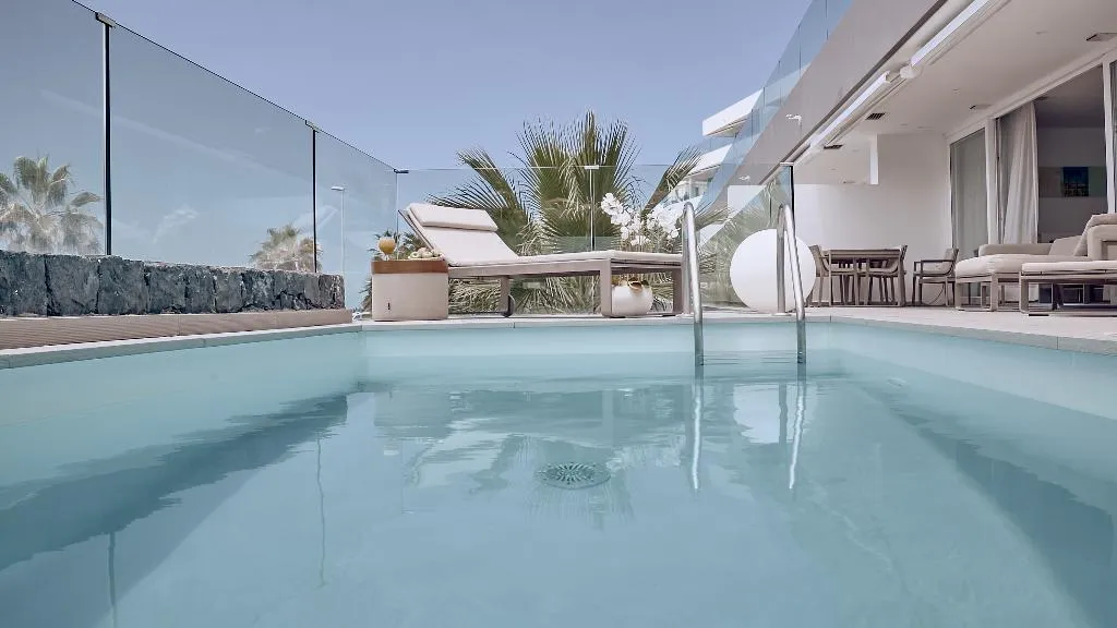 SUITE DELUXE THREE BEDROOM Room, Domes Baobab Suites, Tenerife