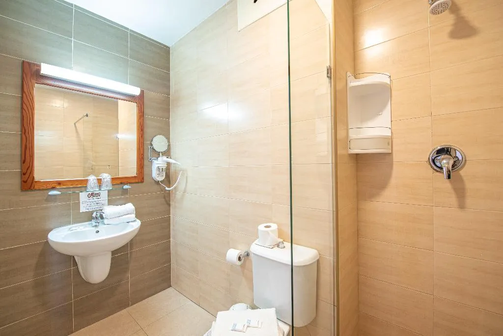 Double or Twin SEA VIEW Room, Gillieru Harbour Hotel, Malta