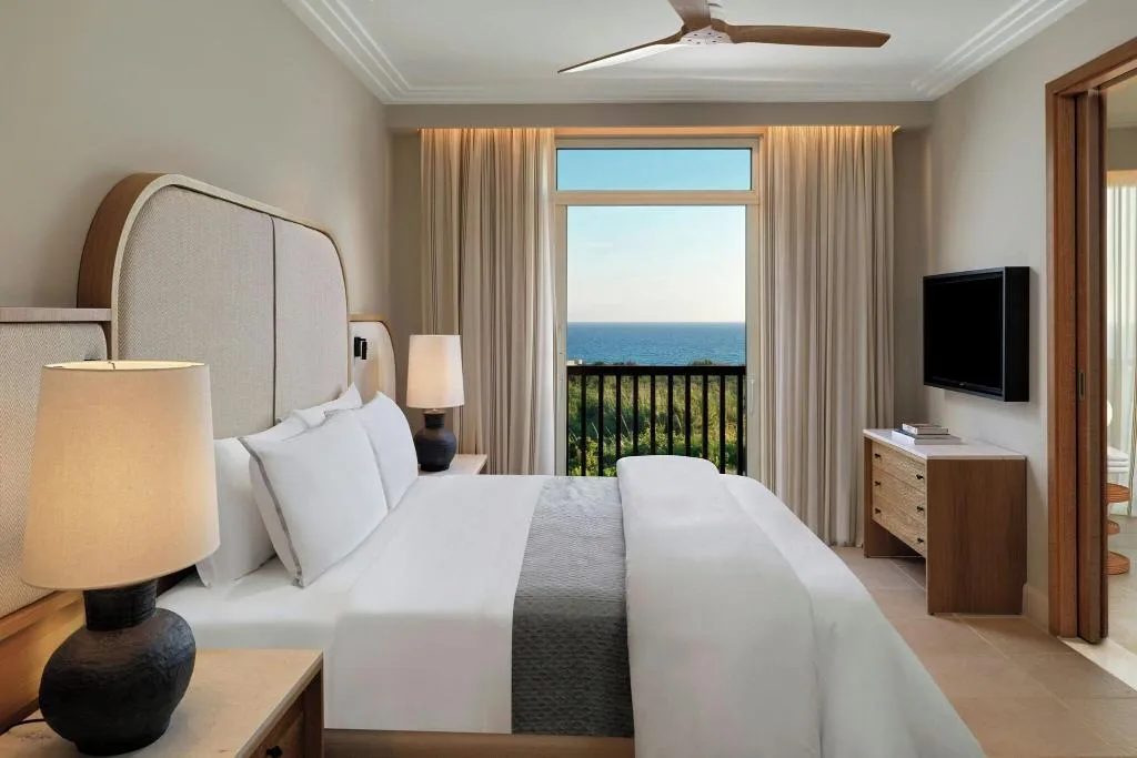 SUITE PREMIUM WITH VIEWS Room, The Westin Resort Costa Navarino, Kalamata