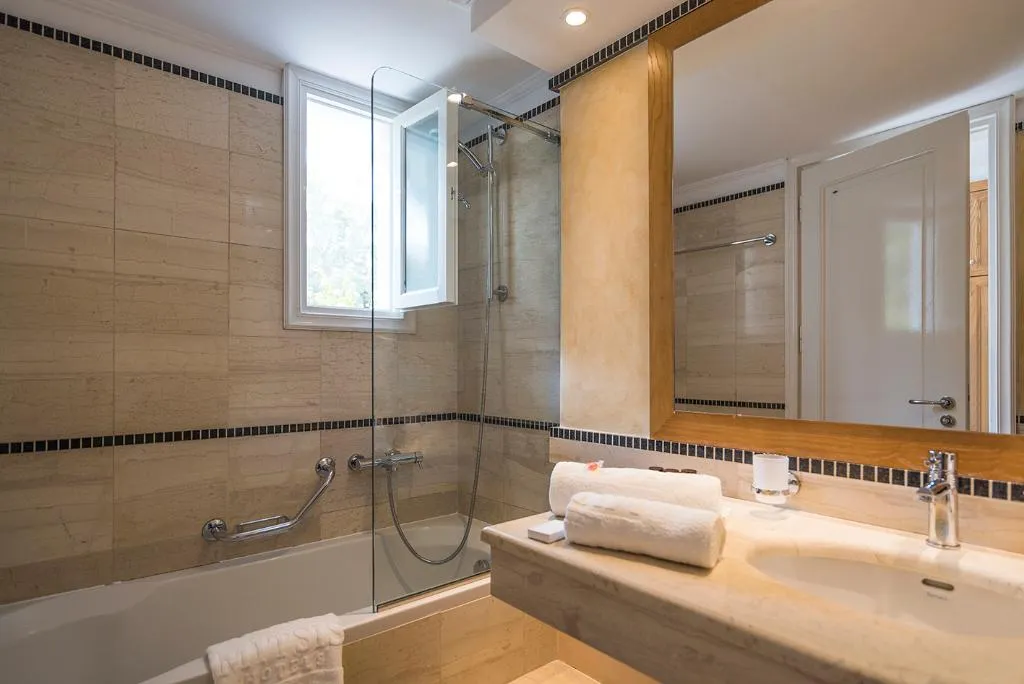 FAMILY ROOM WITH PRIVATE POOL Room, Mitsis Ramira Beach, Kos