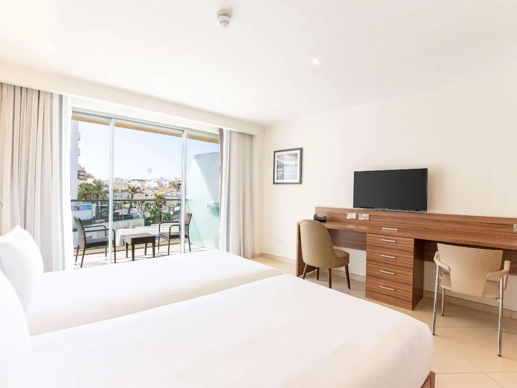 TWIN Accessible Room, DoubleTree by Hilton Malta, Malta