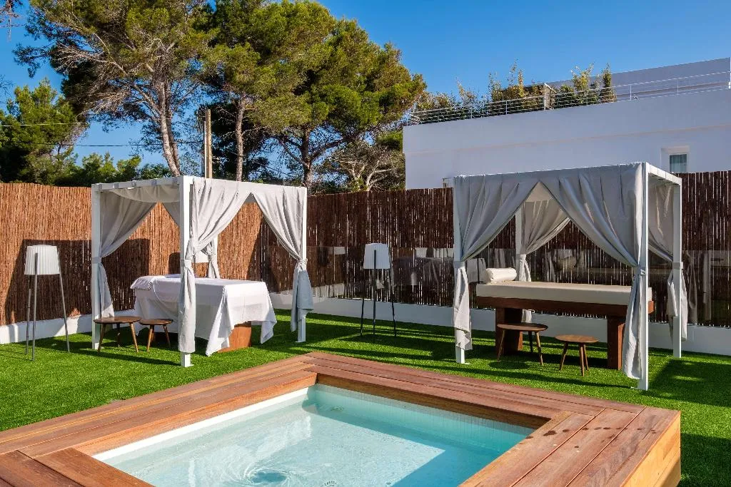 Sports and Entertainment, Barcelo Portinatx, Ibiza