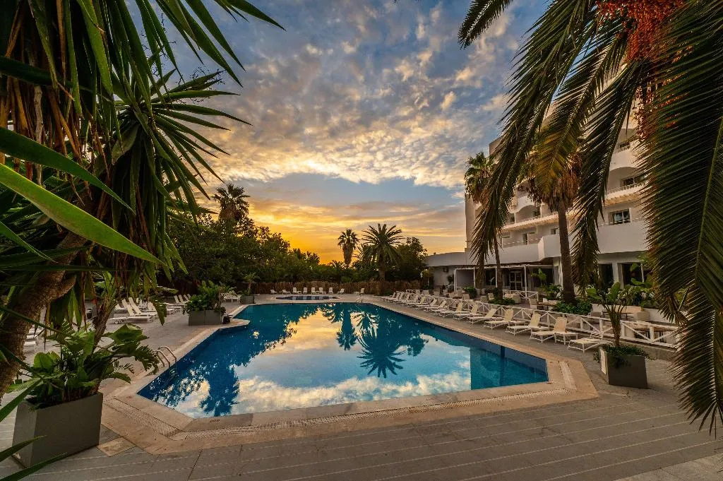 Pool, Golden Tulip President Hammamet, Tunisia