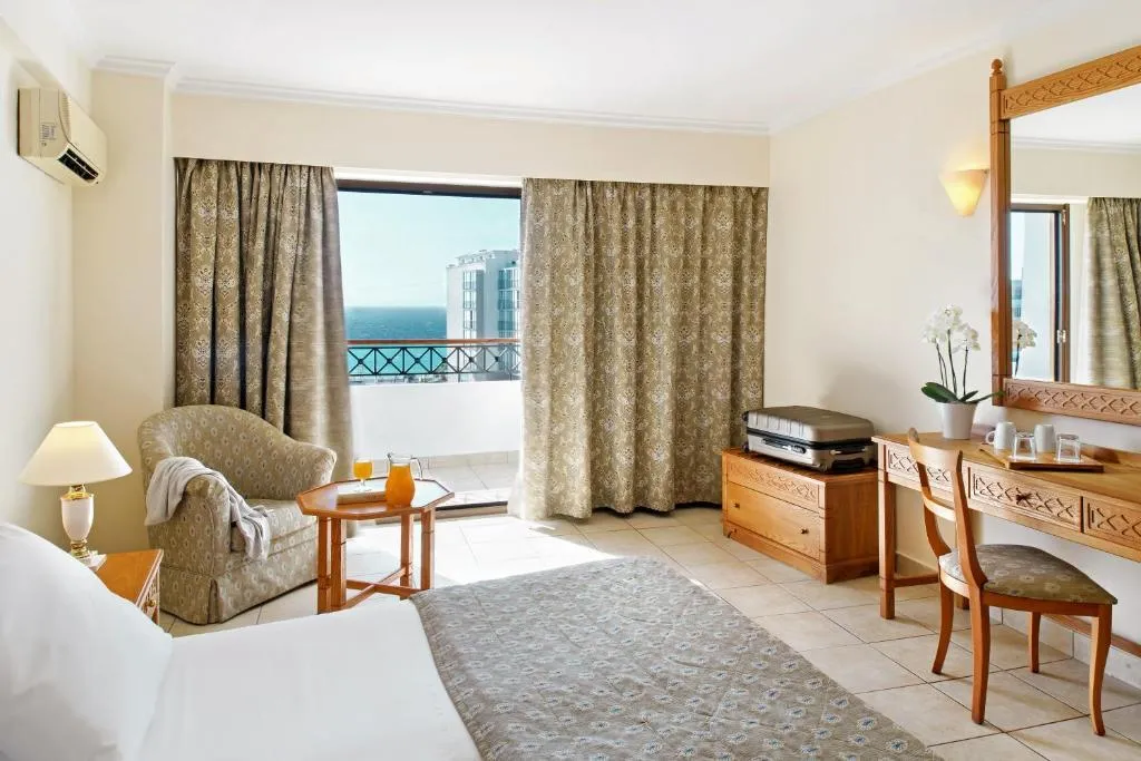SUITE SEA VIEW Room, Canvas by Mitsis Petit Palais, Rhodes