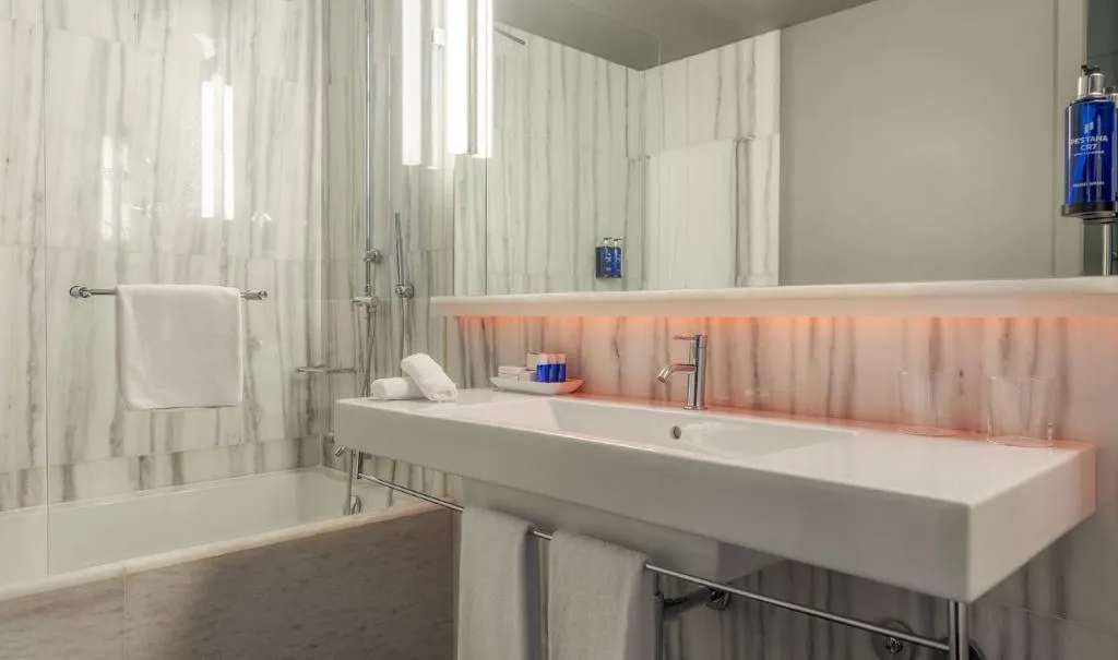 TRIPLE ONE BEDROOM ONE BATHROOM Room, Pestana CR7 Lisboa Lifestyle Hotels, Lisbon