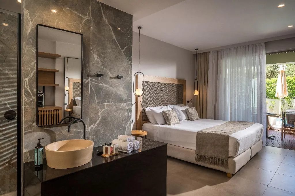 SUITE WITH PRIVATE POOL Room, Stella Palace, Crete