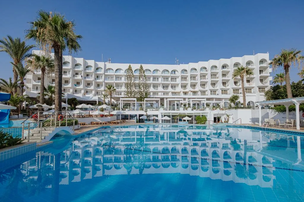 Pool, Golden Coast Beach Hotel, Cyprus
