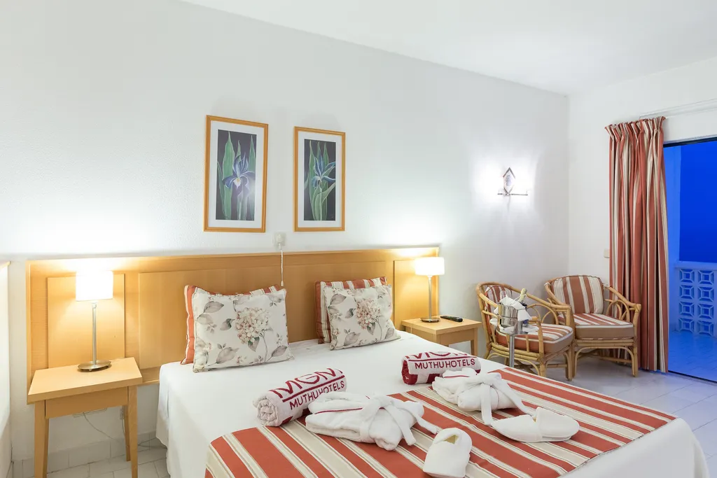 APARTMENT POOL VIEW ONE BEDROOM Room, Grand Muthu Oura View Beach Club, Algarve