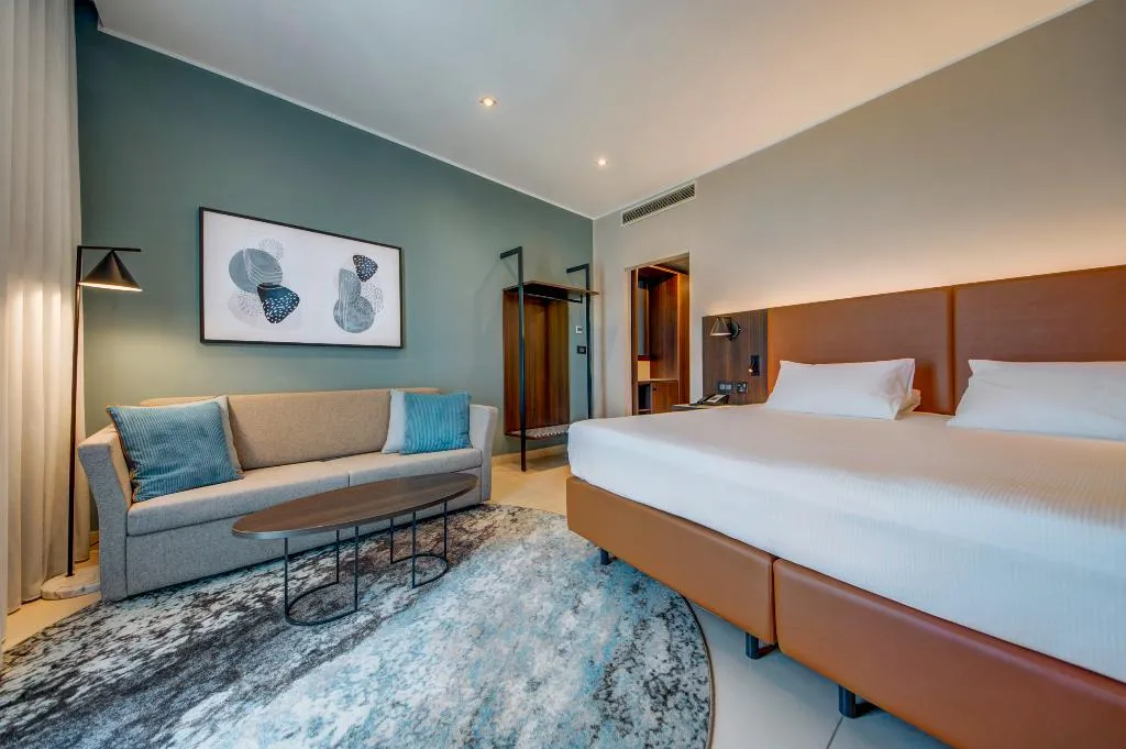 DOUBLE SUPERIOR SEA VIEW Room, DoubleTree by Hilton Malta, Malta