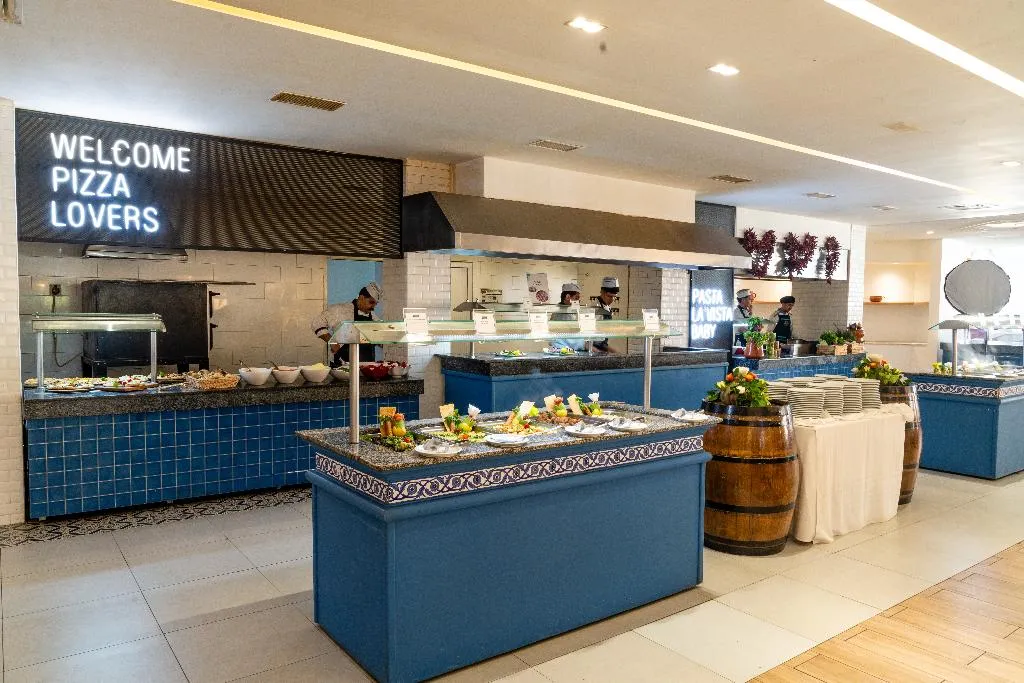 Restaurant, Golden Tulip President Hammamet, Tunisia