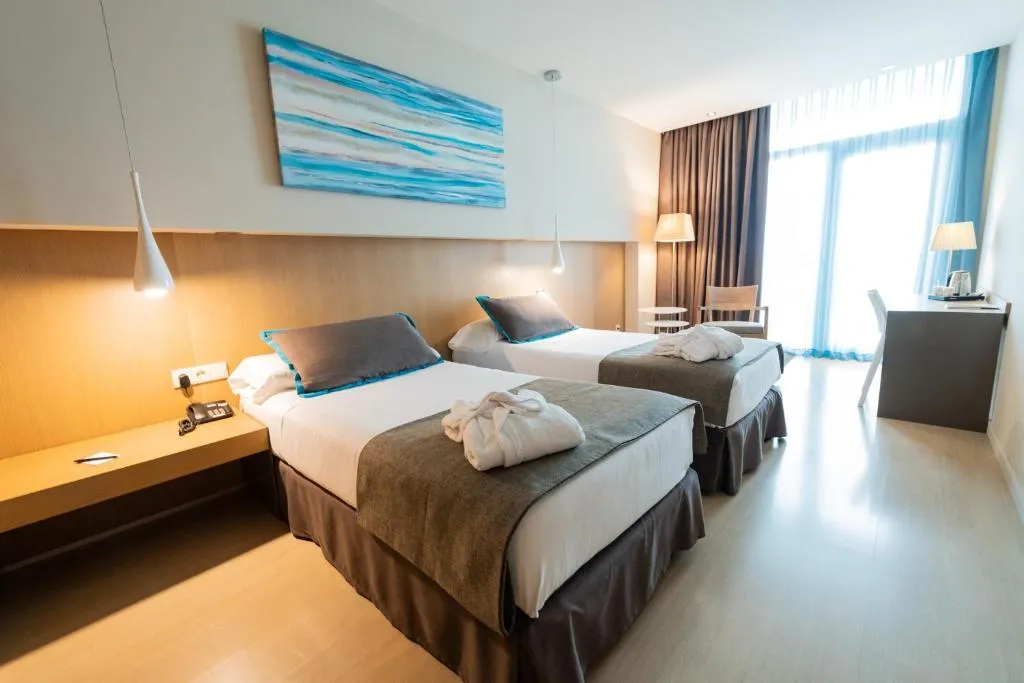 Double or Twin WITH VIEWS Room, Atenea Port Barcelona Mataro, Barcelona